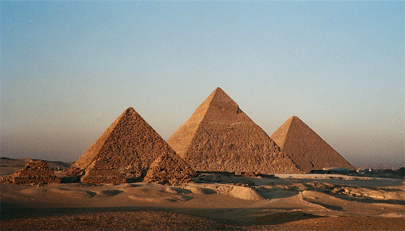 luce-piramidi