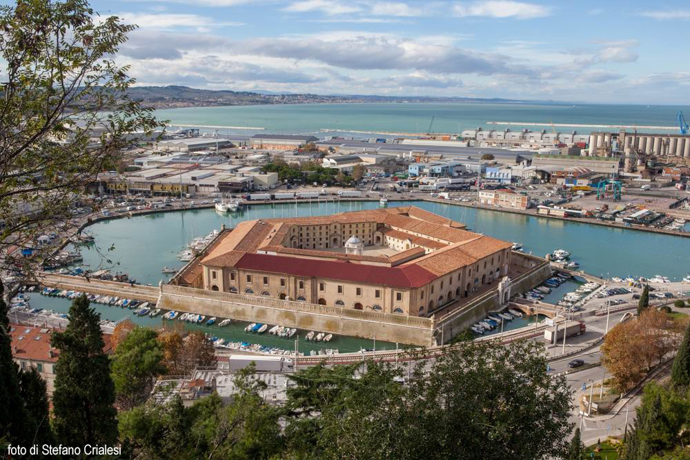 Museo Omero Mole Vanvitelliana