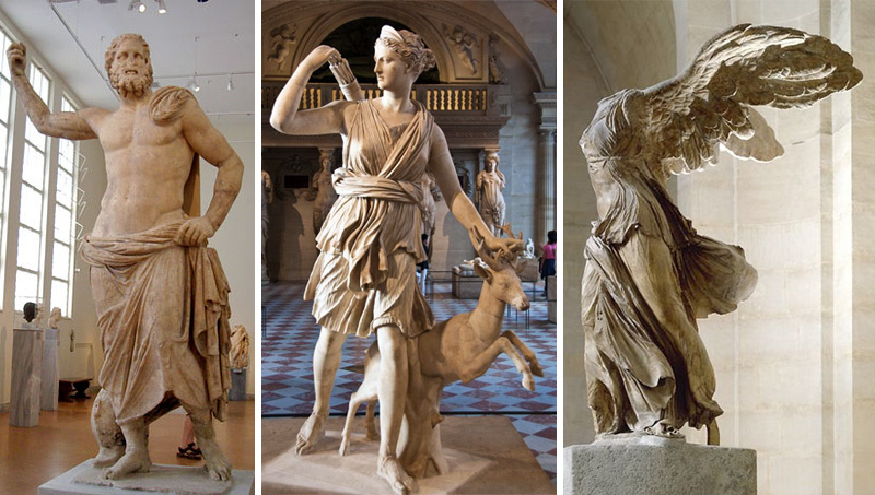 camminare con le statue greche